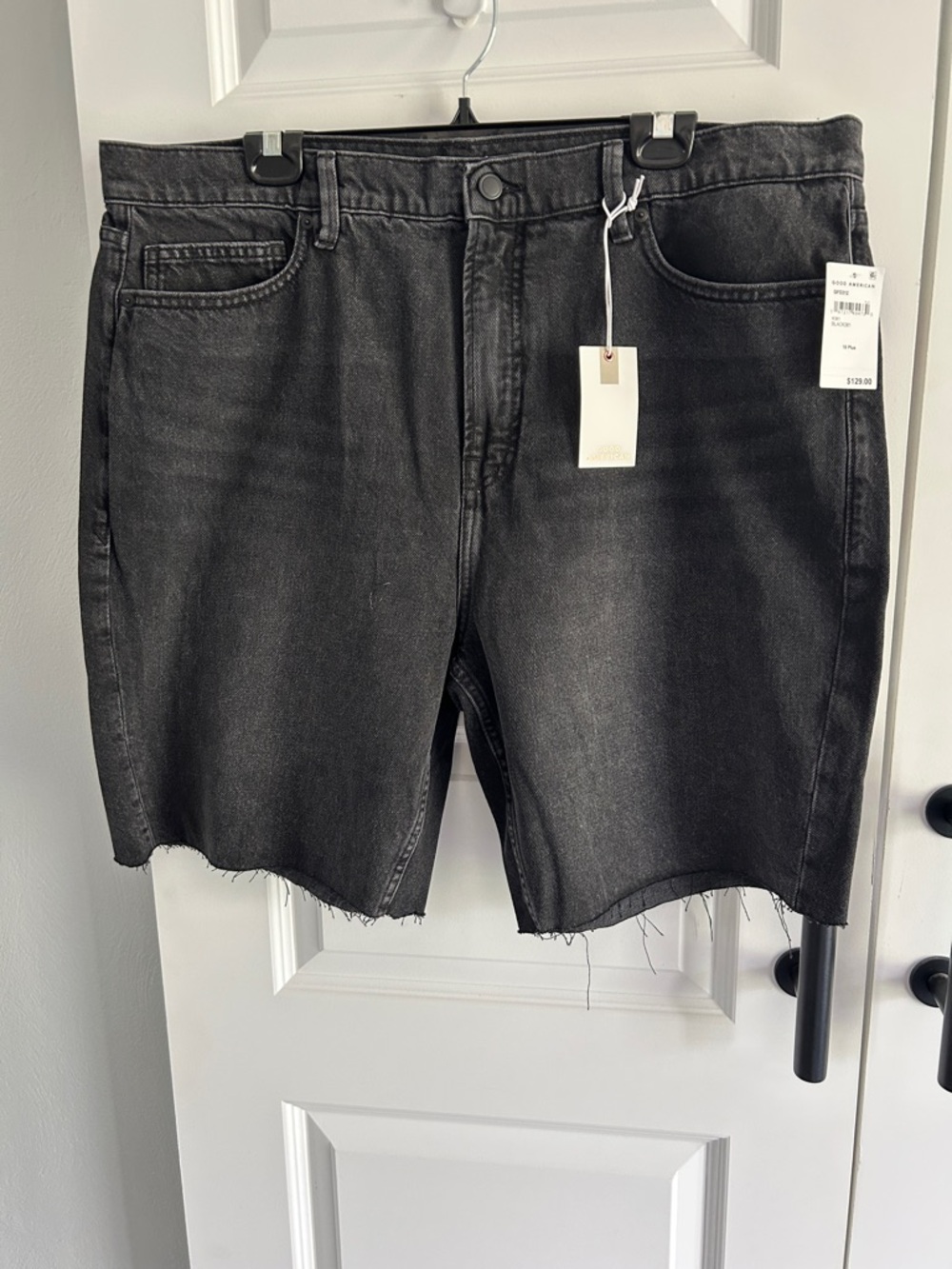 Good American Black Denim Cutoff Bermuda Shorts - Casual Everyday Style 16 Plus